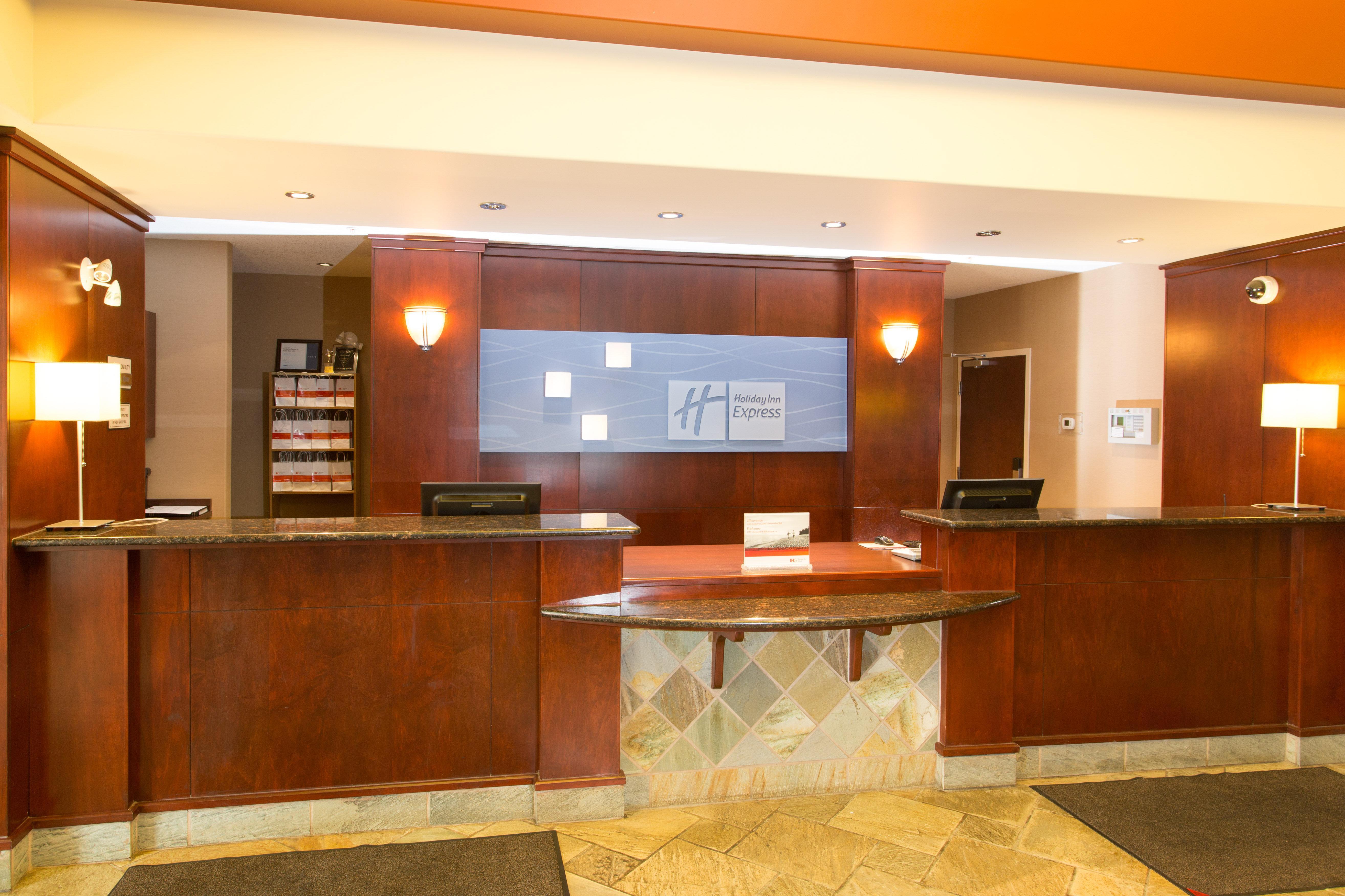 Holiday Inn Express Hotel & Suites - Slave Lake By Ihg Екстер'єр фото