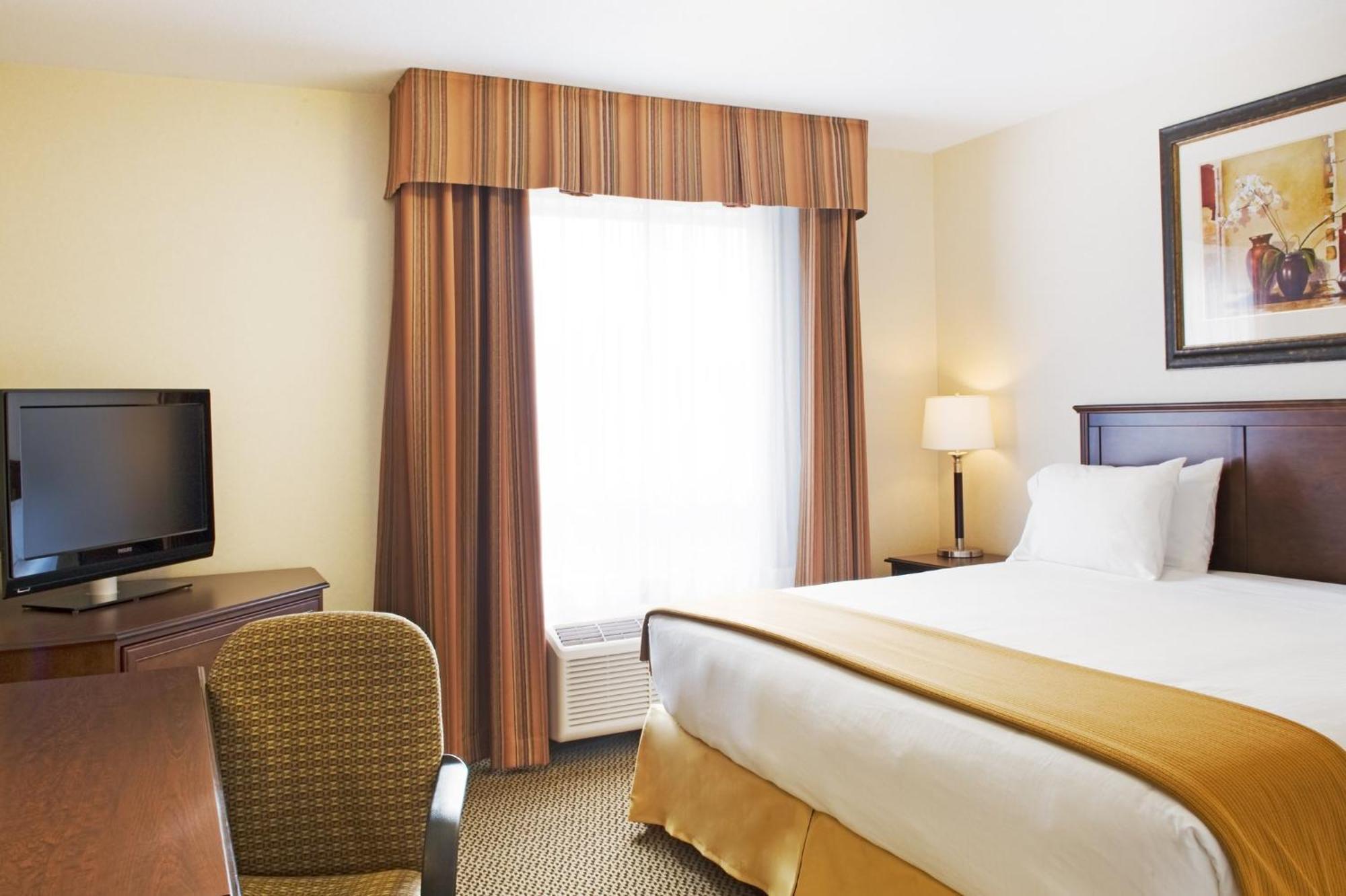 Holiday Inn Express Hotel & Suites - Slave Lake By Ihg Екстер'єр фото